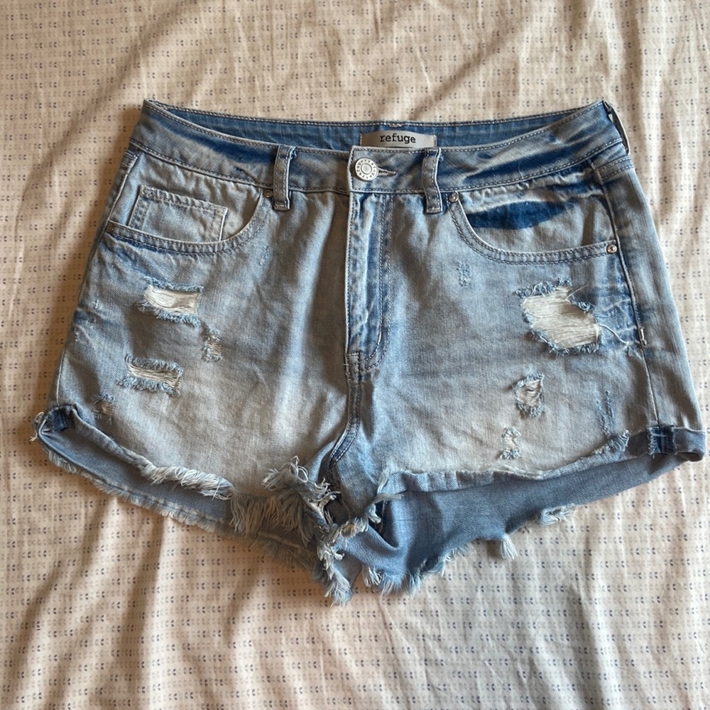 Cute and comfy jean shorts